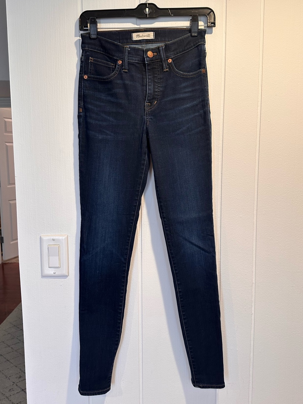 EUC Madewell 9” High Rise Skinny Jeans - Dark Wash - 25T